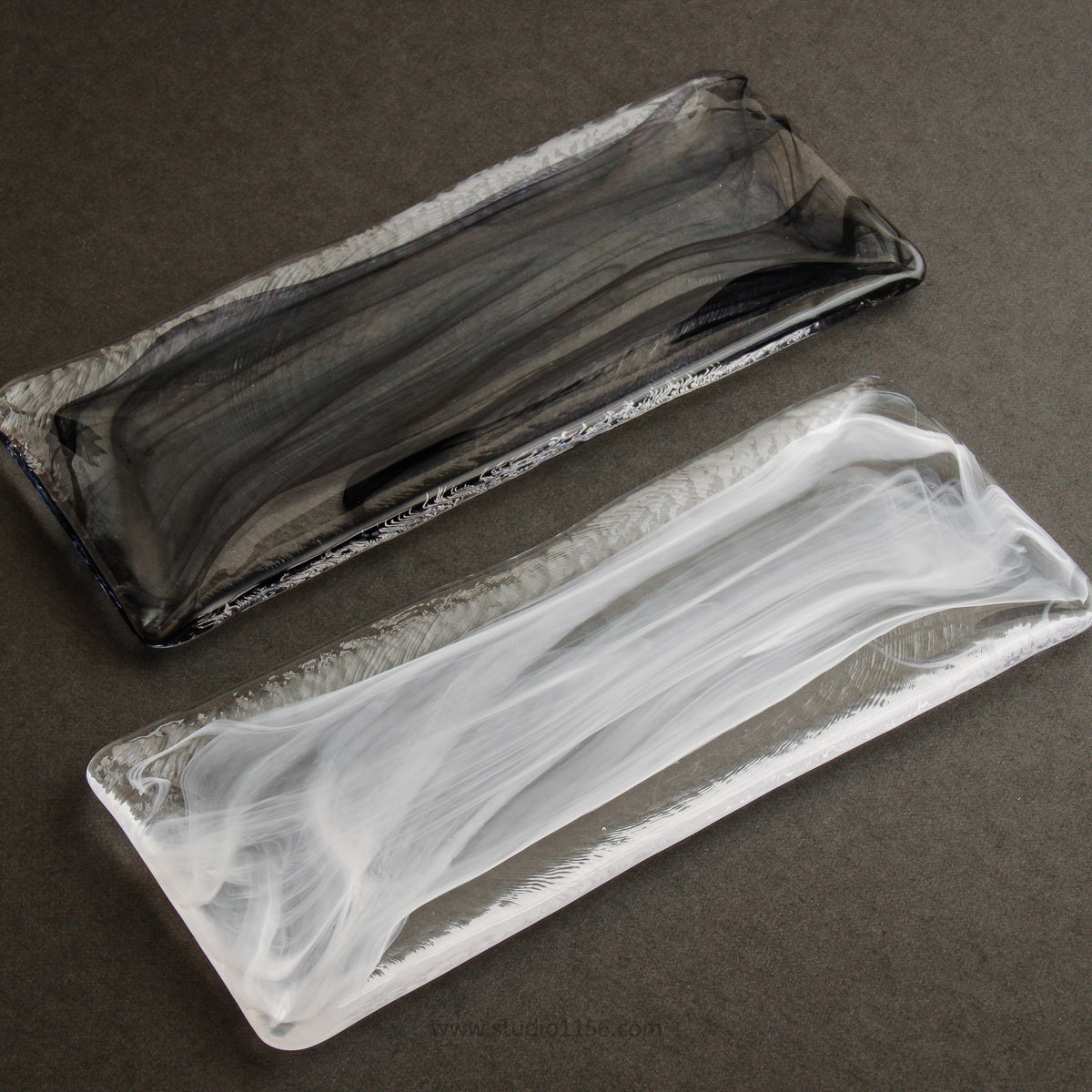 ガラス食器 水墨 長角皿(L) 32cm BK/WH Yoshinuma-glass Studio1156