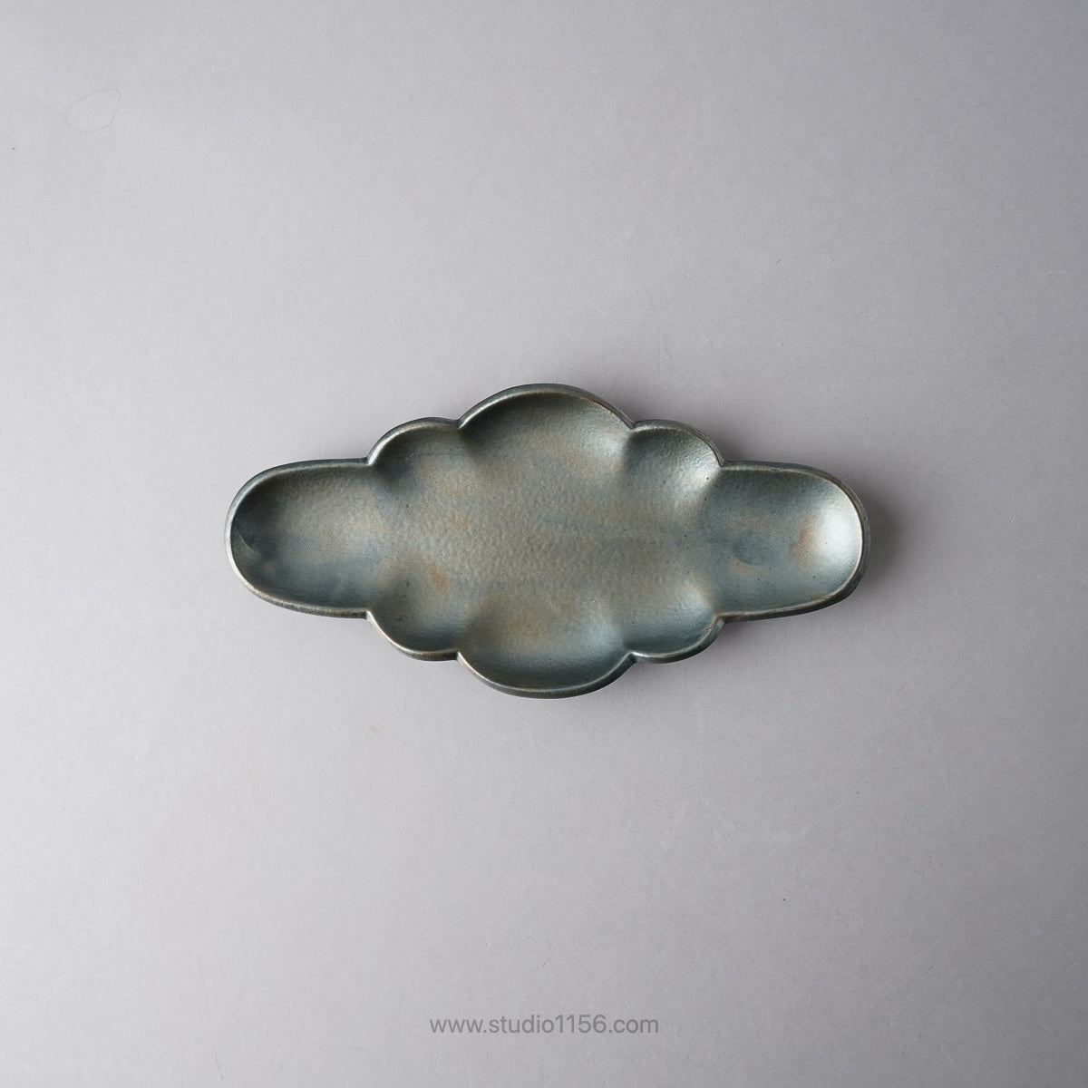 有田焼 菊菱前菜皿 20.5cm オーロラ Zuiho Studio1156