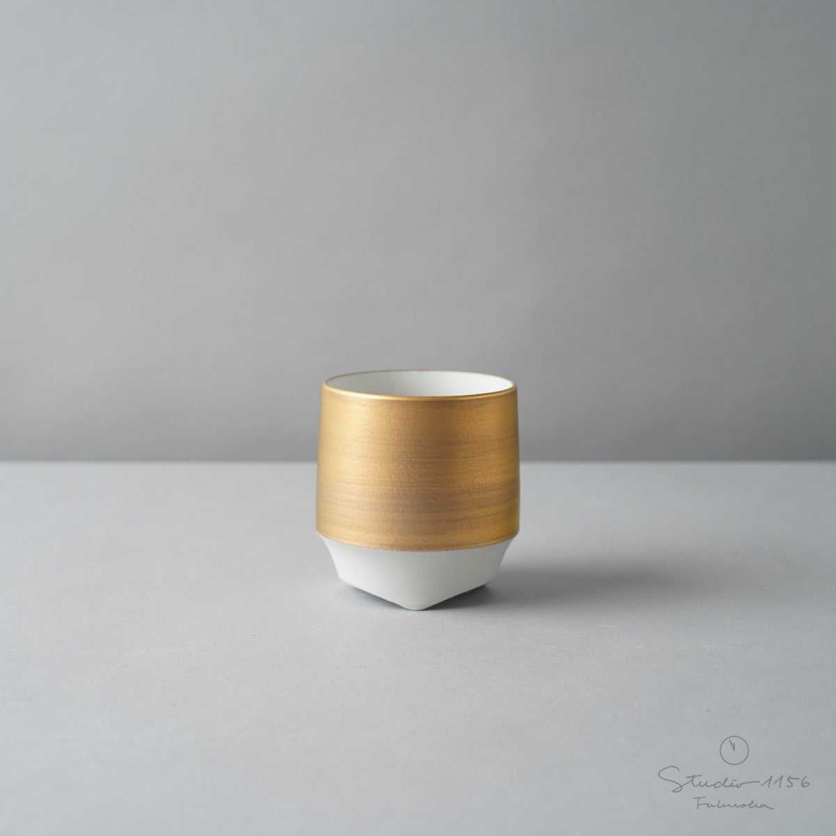 有田焼 Luxury 香酒盃 (S) フリーカップ 130ml ゴールド Zuiho Studio1156