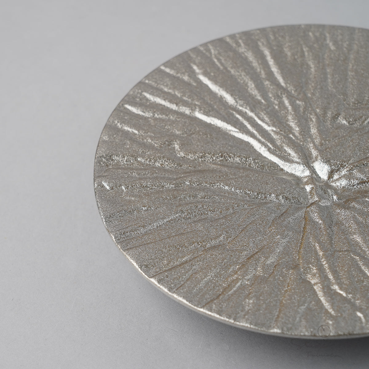 有田焼 絞り高台皿 14cm Zuiho Studio1156