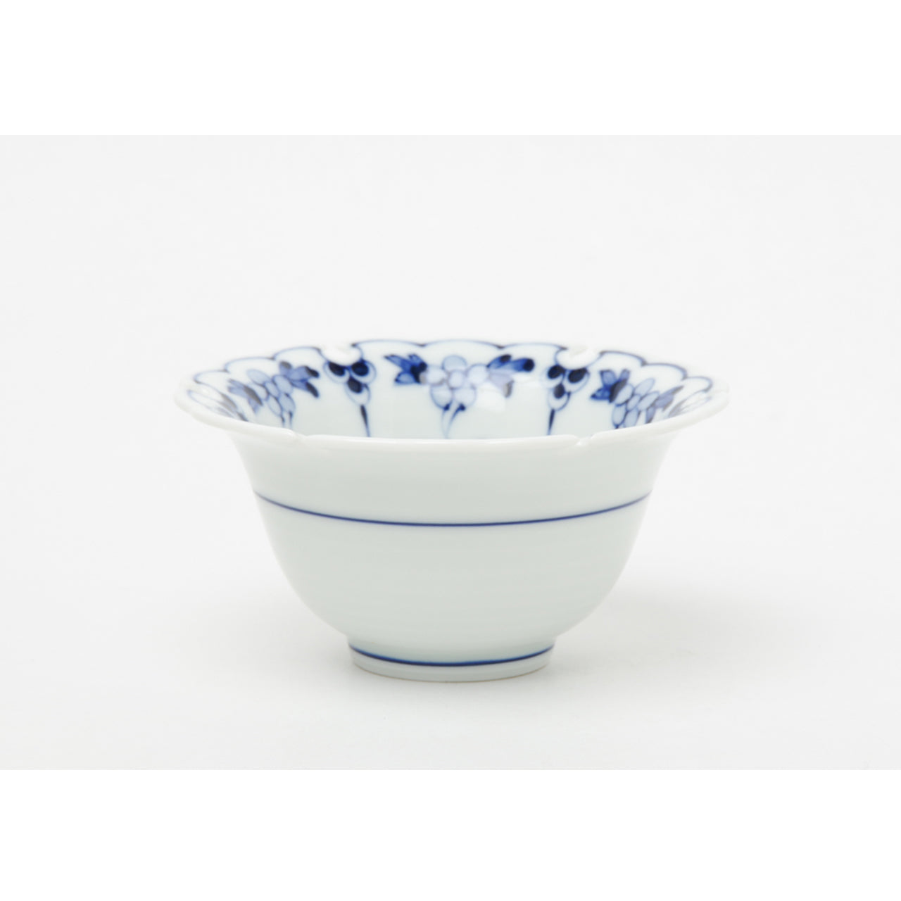 波佐見焼 染付 割草花兎紋 雪輪小付 9.5cm Takayama Studio1156