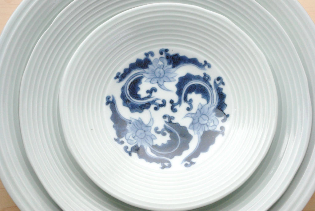 磁器(じき)とは