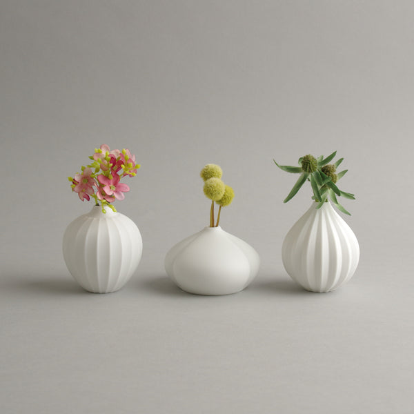 <新品未使用>  陶器 3連フォトフレーム 日本未発売品 新品未使用> 陶器 3連フォトフレーム 日本未発売品 新品未使用> 陶器 3