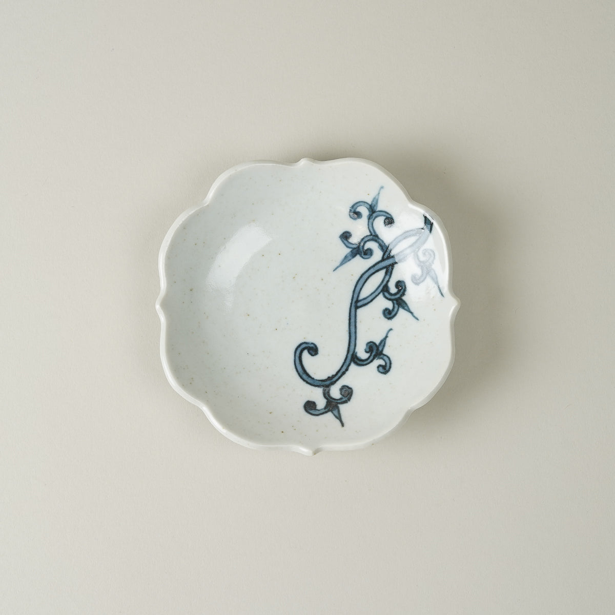 有田焼 岡晋吾監修 染付 四稜小皿 10.5cm [3 Patterns] 竜唐草 ARITA PORCELAIN LAB Studio1156