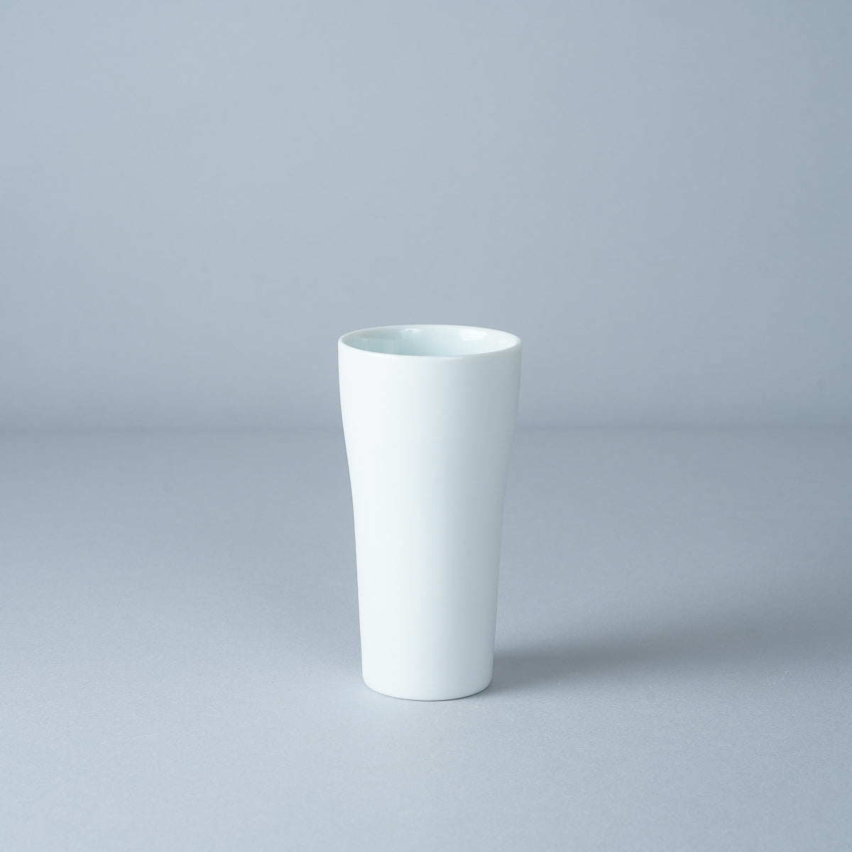 有田焼 外刷毛 ペストルタンブラー 冷酒カップ 120ml 青白磁 ARITA PORCELAIN LAB Studio1156