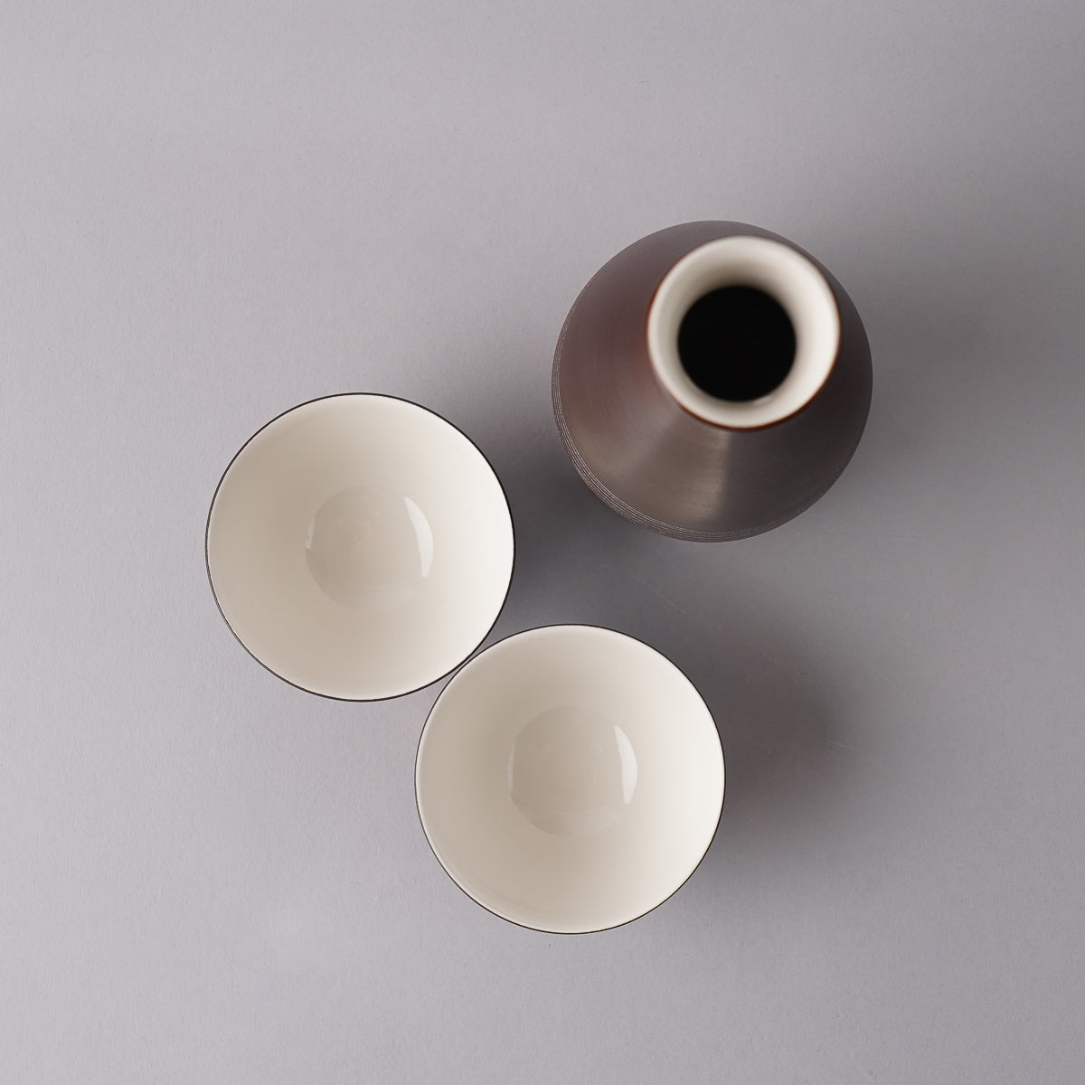 有田焼 外錆千段 酒器揃(徳利と盃) Arita-porcelain-lab Studio1156