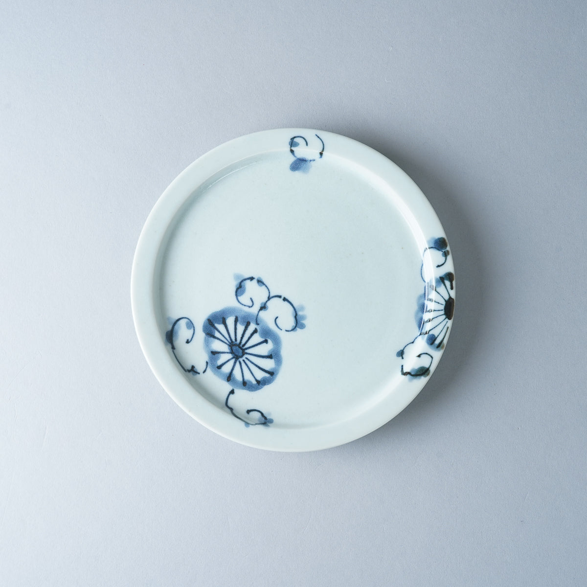 有田焼 染付菊絵 五寸天平皿 14.5cm