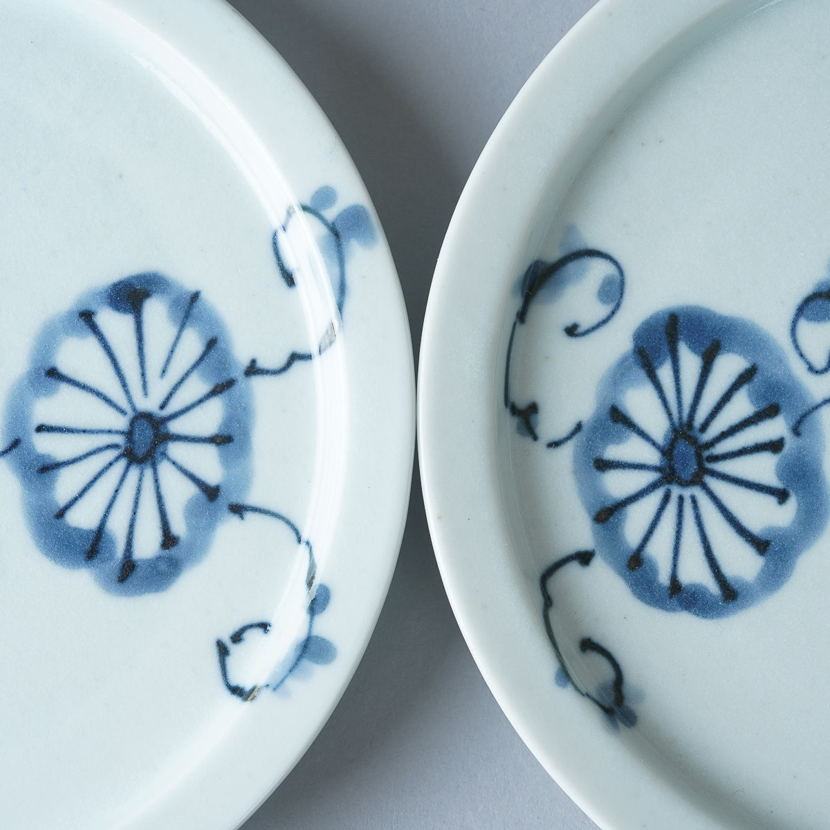 有田焼 染付菊絵 五寸天平皿 14.5cm ARITA PORCELAIN LAB Studio1156