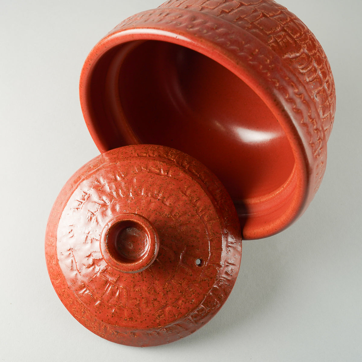 有田焼 飛び鉋彫 ご飯土鍋 三合炊 [オーブン直火対応] Anraku Studio1156