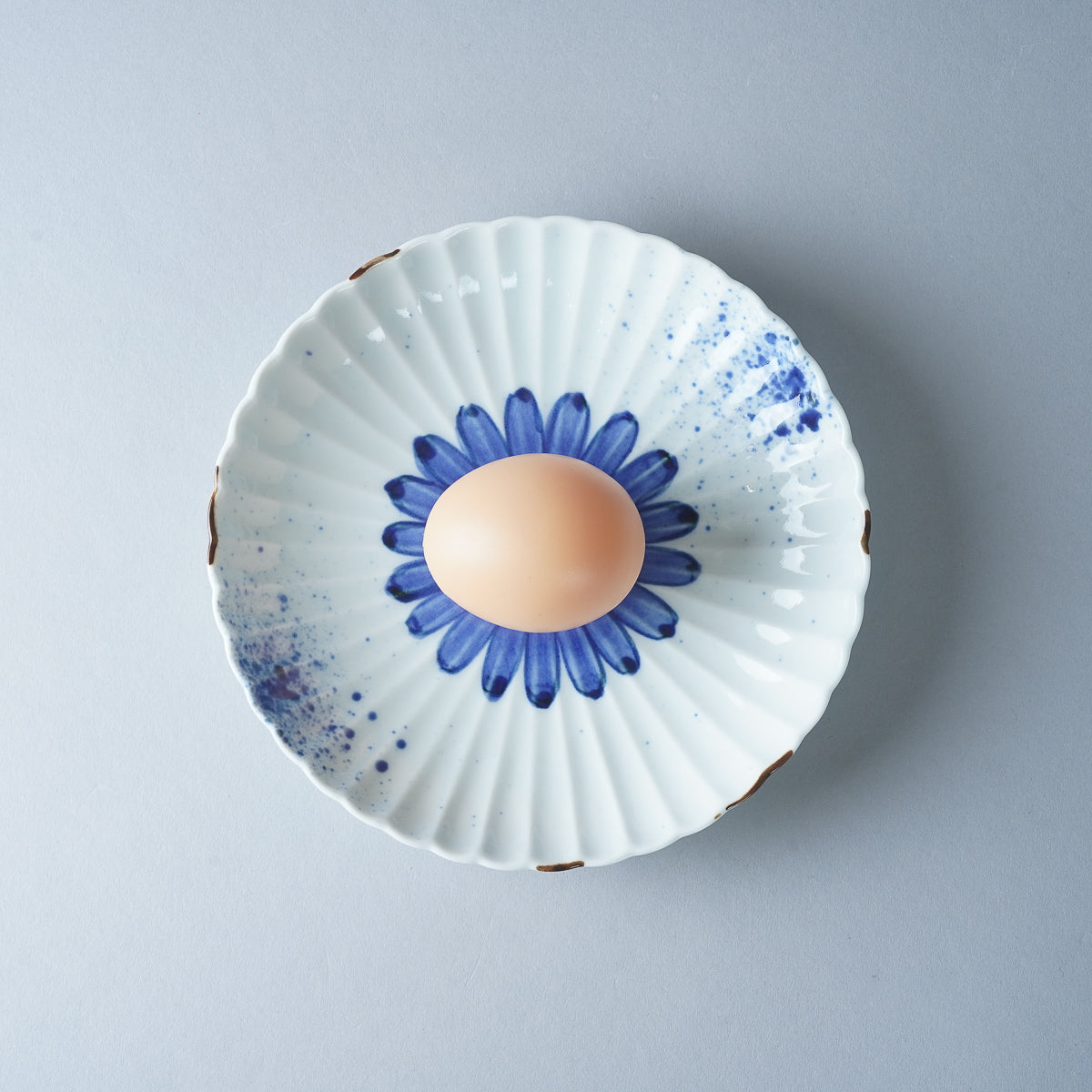 有田焼 染付花絵 薄手菊割取皿 16cm Fukusen Studio1156