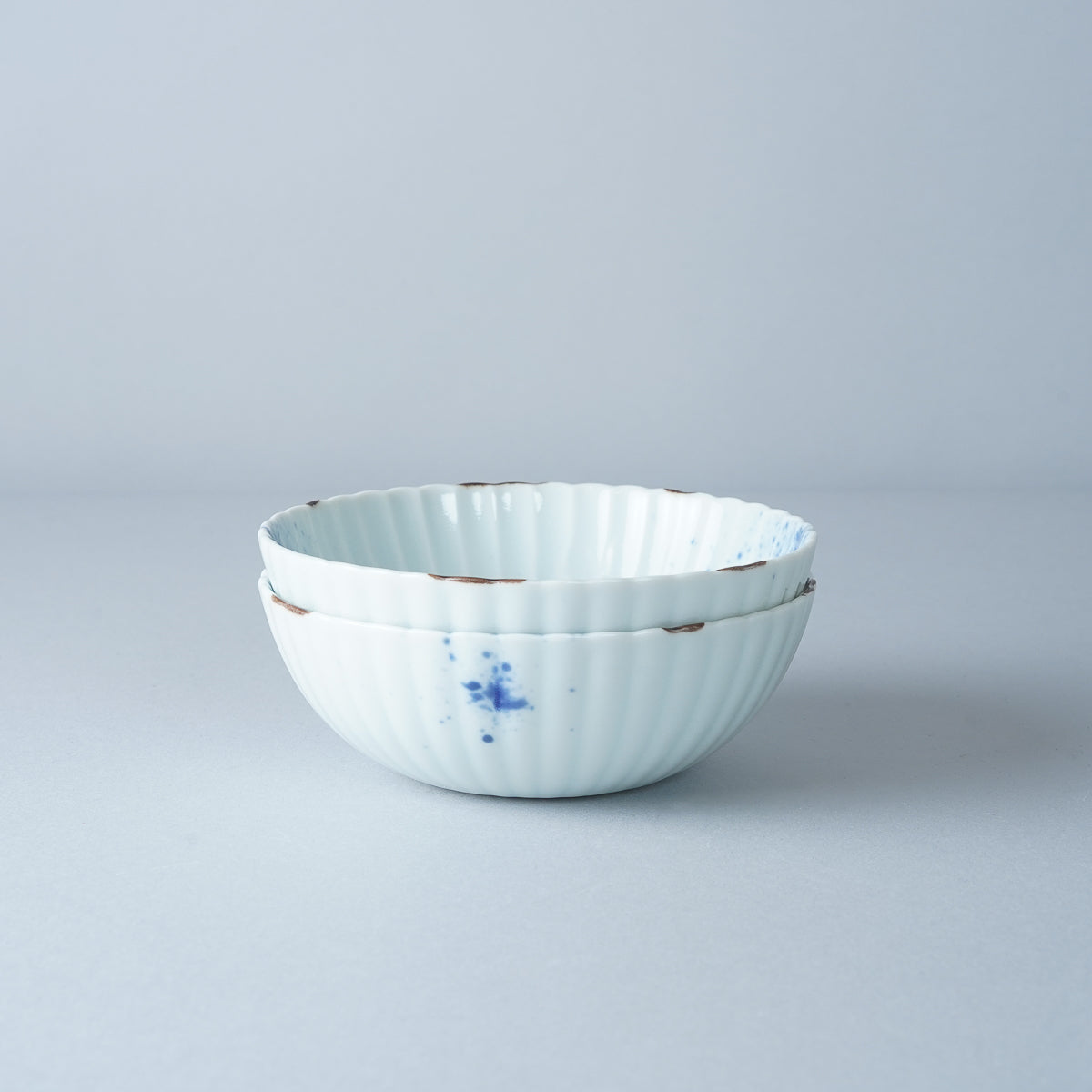 有田焼 染付花絵 薄手菊割小鉢 11.5cm Fukusen Studio1156