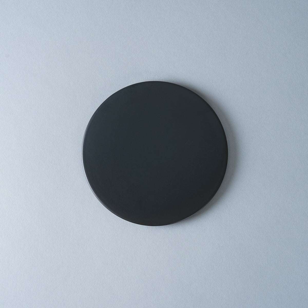 伊万里焼 極フラットプレート(XS) 11cm 黒マット Hataman Studio1156