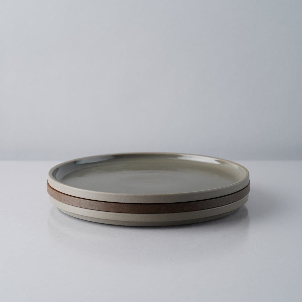 HASAMI PORCELAIN GREY プレート(M) 18.5cmの通販｜Studio1156