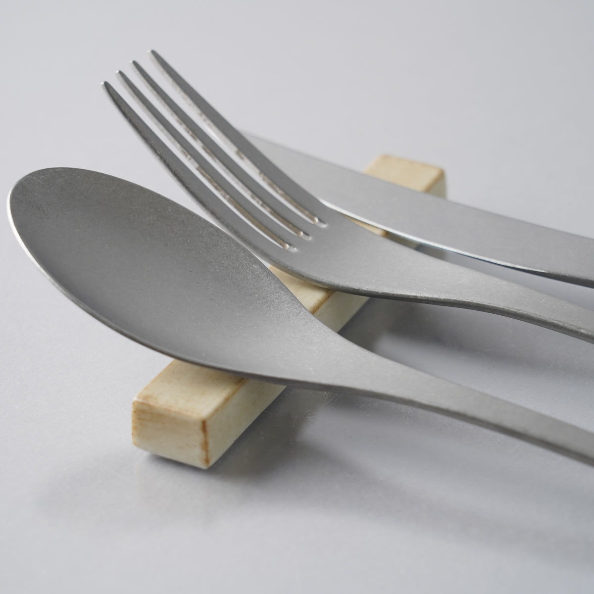 波佐見焼 IREKO カトラリーレスト 10cm IREKOの通販｜Studio1156