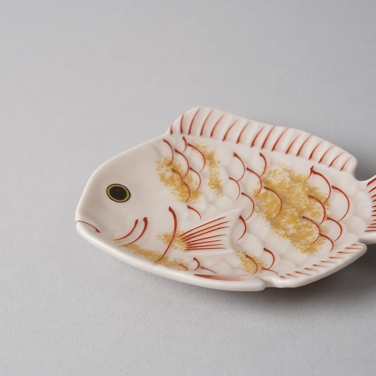 有田焼 錦金叩き 鯛形小皿 10cm Kouraku Studio1156