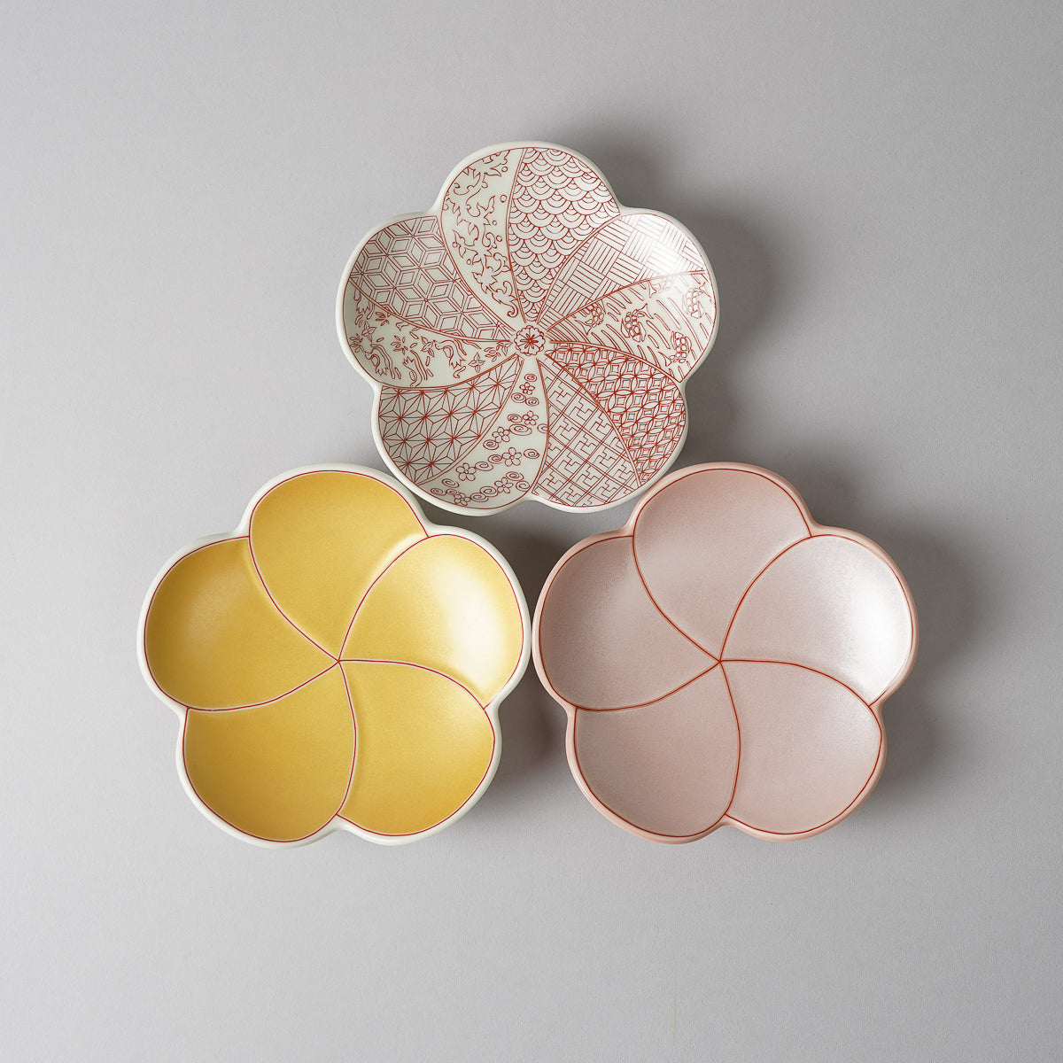 有田焼 捻り梅 銘々皿(小) 12cm Kouraku Studio1156