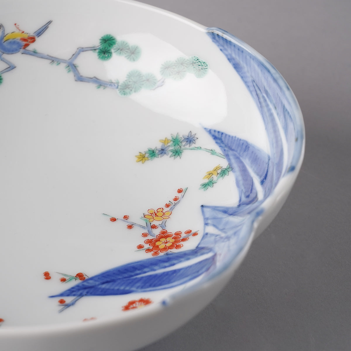 有田焼 錦松竹梅 桃型鉢 17cm – 【公式】スタジオイイコロ