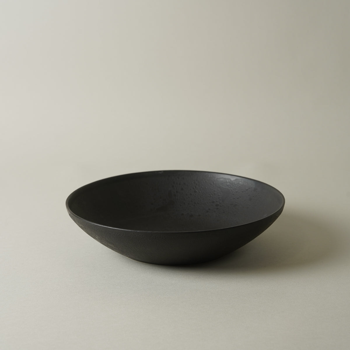 有田焼 frameボウル 18cm 黒泡化粧/白泡化粧 [強化磁器] Kichiemon Studio1156