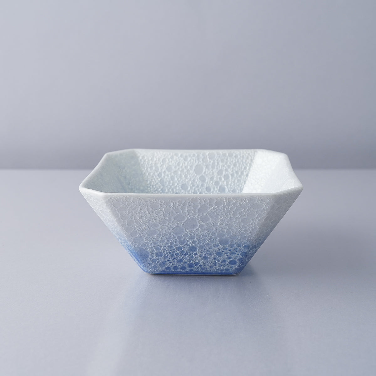有田焼 隅切豆小鉢 豆鉢 9cm [渕淡泡ver] 渕淡青白泡 Kichiemon Studio1156