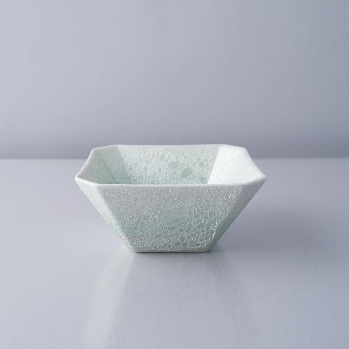 有田焼 隅切豆小鉢 豆鉢 9cm [渕淡泡ver] 渕淡緑白泡 Kichiemon Studio1156