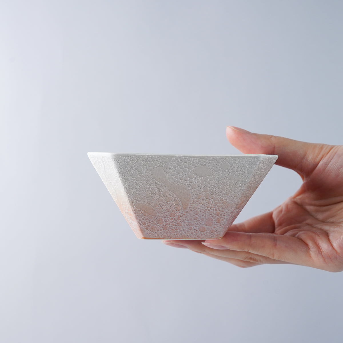 有田焼 隅切豆小鉢 豆鉢 9cm [渕淡泡ver] Kichiemon Studio1156