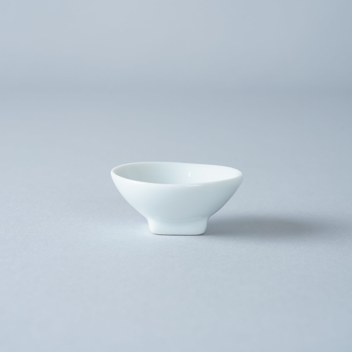 有田焼 丸プチ皿 豆皿 4.5cm 白磁 Kanezen Studio1156
