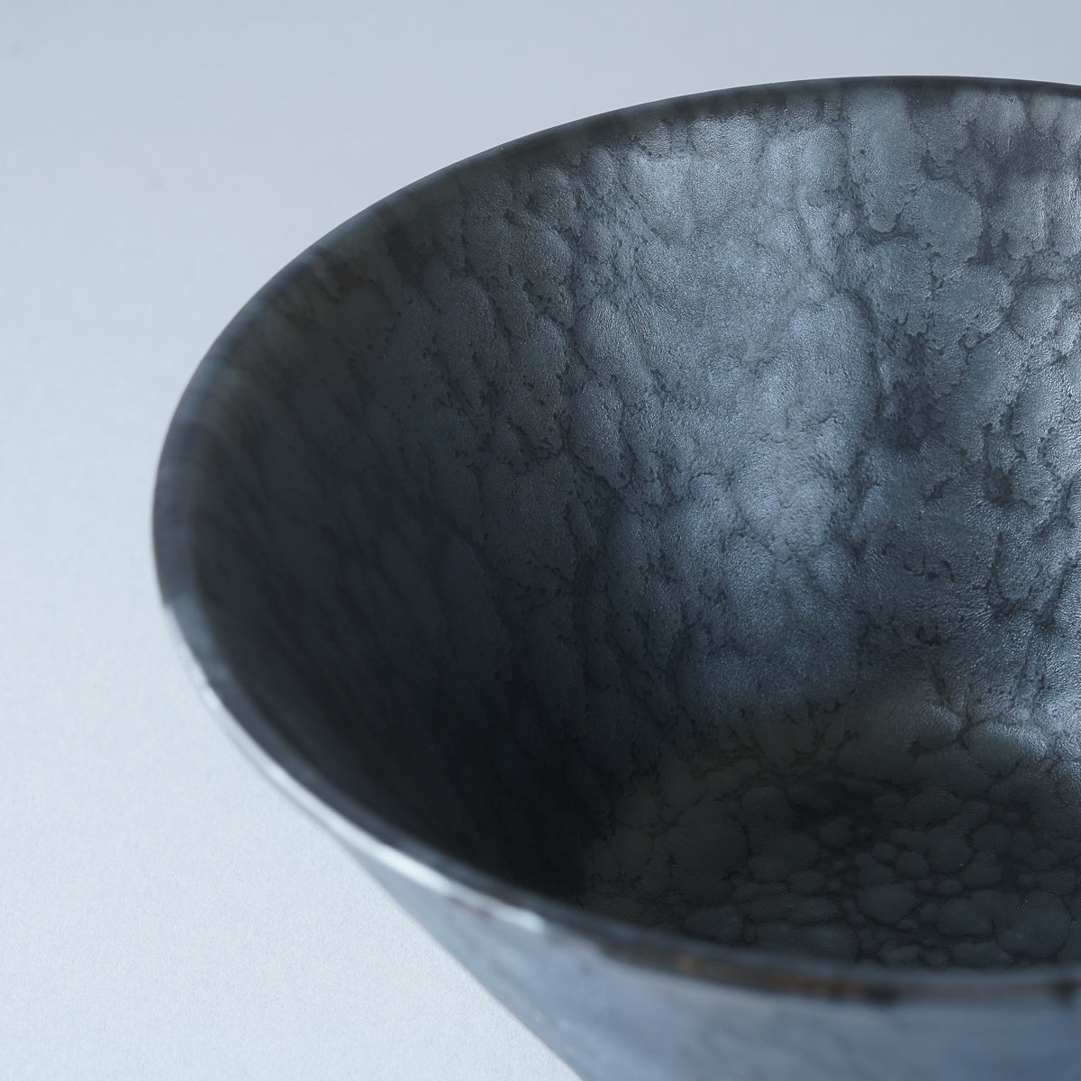 有田焼 黒錆絞マット ラーメン丼 1100ml Kanezen Studio1156