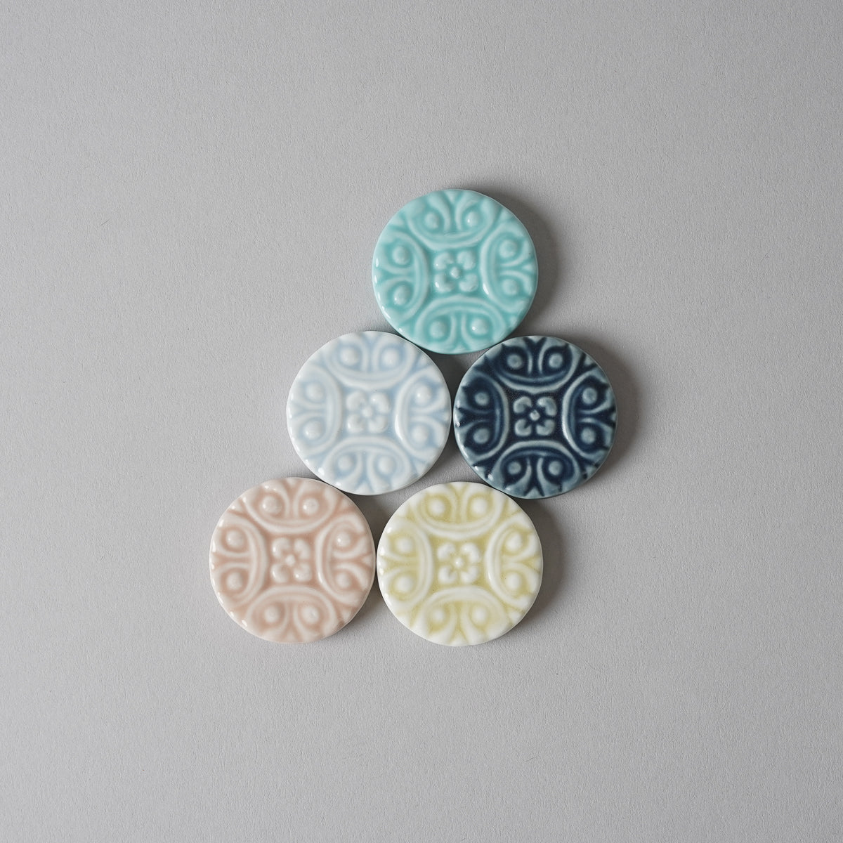 波佐見焼 レリーフ 箸置き 3.5cm [5 Colors]