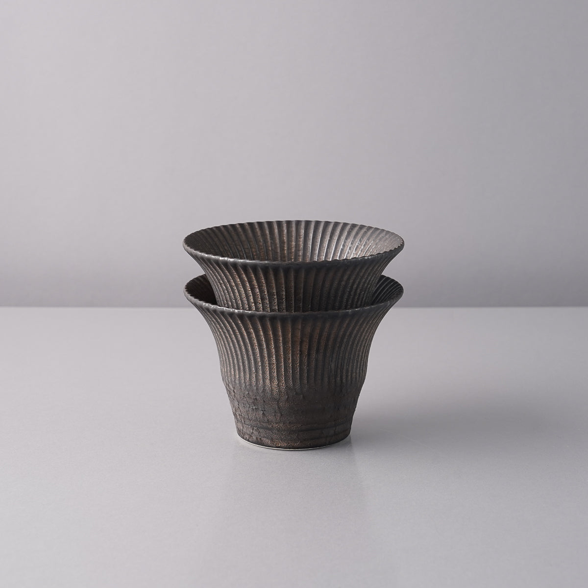 美濃焼 溶岩流 菊型小付 10cm [強化磁器] Mino-ware Studio1156