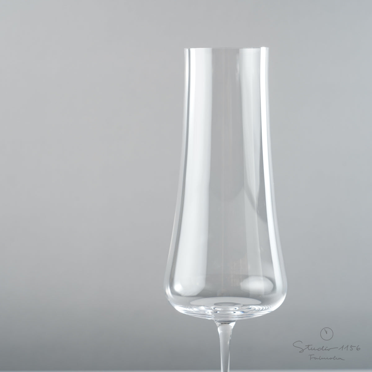 Stem Zero Volcano シャンパン 300ml [食洗機対応] [ガラス食器] Nude Studio1156