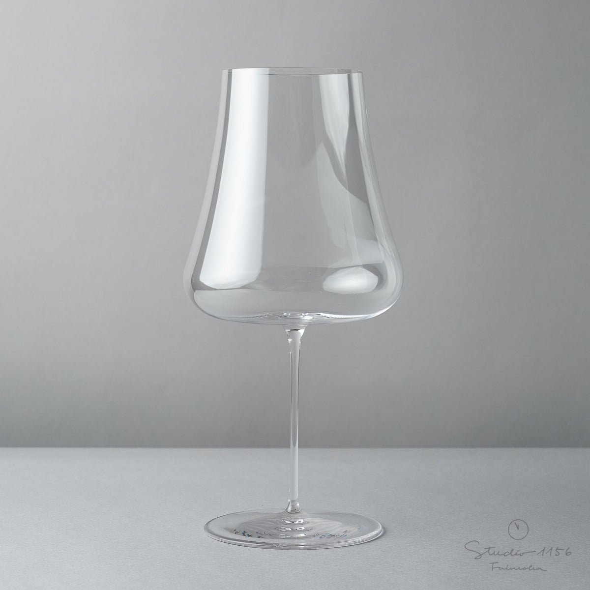Stem Zero Volcano レッドワイン 1000ml [食洗機対応] [ガラス食器] Nude Studio1156