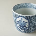 有田焼 染付 蛸唐草草花紋 そば猪口(大) 220ml Riso Studio1156