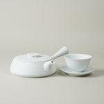 有田焼 白磁マット鎬 平急須 / 台皿付仙茶碗 (230ml / 70ml) 有田焼 李荘窯 Studio1156