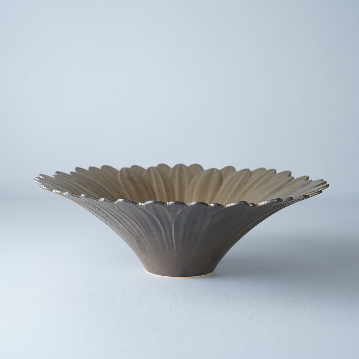 有田焼 金結晶 ガーベラ ボウル 26cm Riso Studio1156