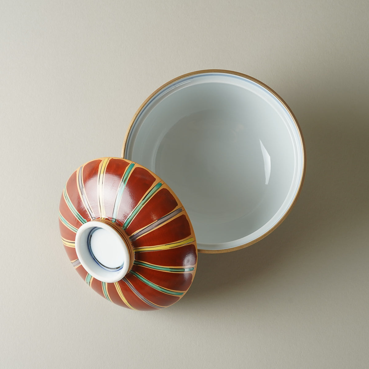 伊万里焼 赤十草 蓋物 11cm [数量限定] Kanemon Studio1156