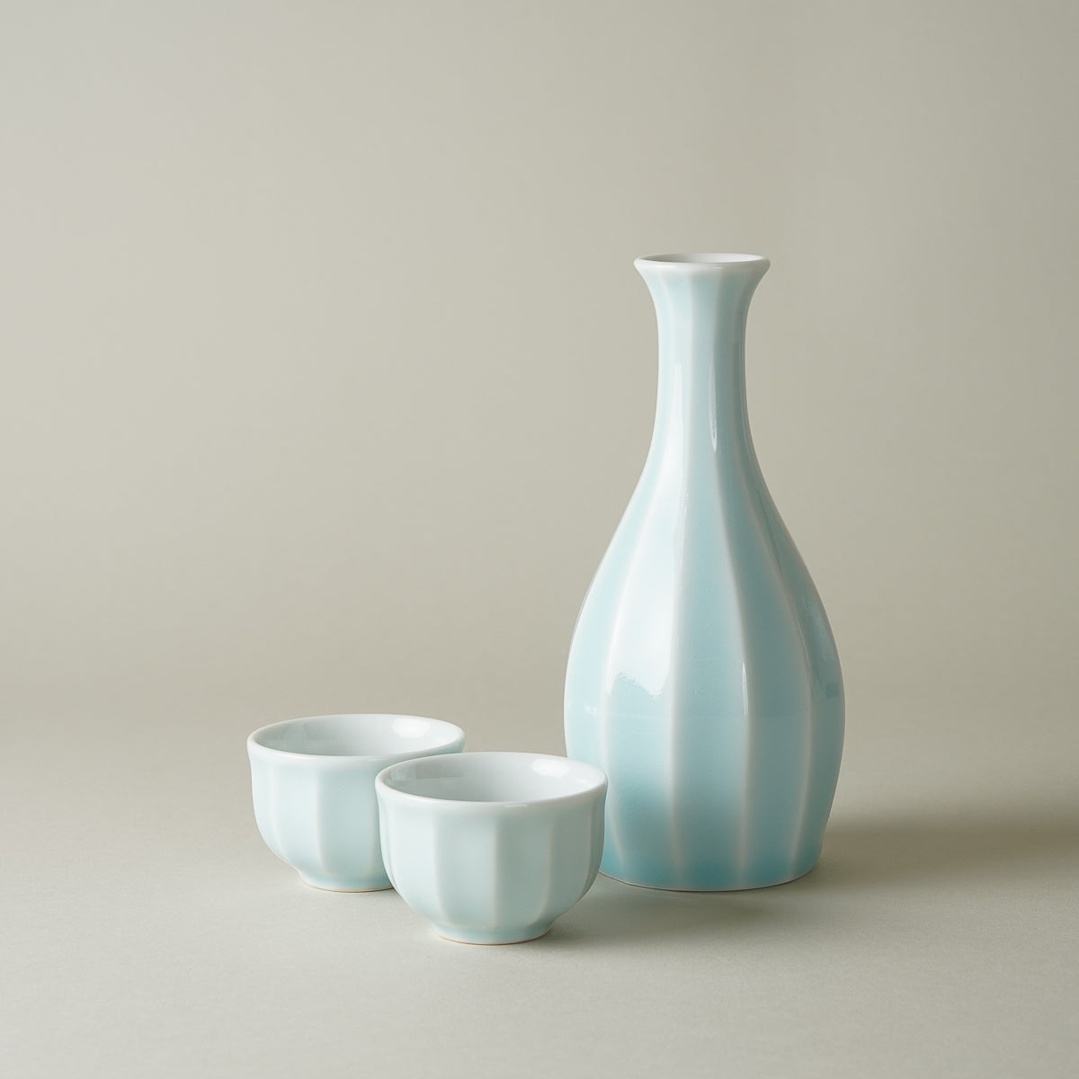 有田焼 青白磁 面取 徳利/ぐい呑 (200ml / 40ml) Seitoen Studio1156