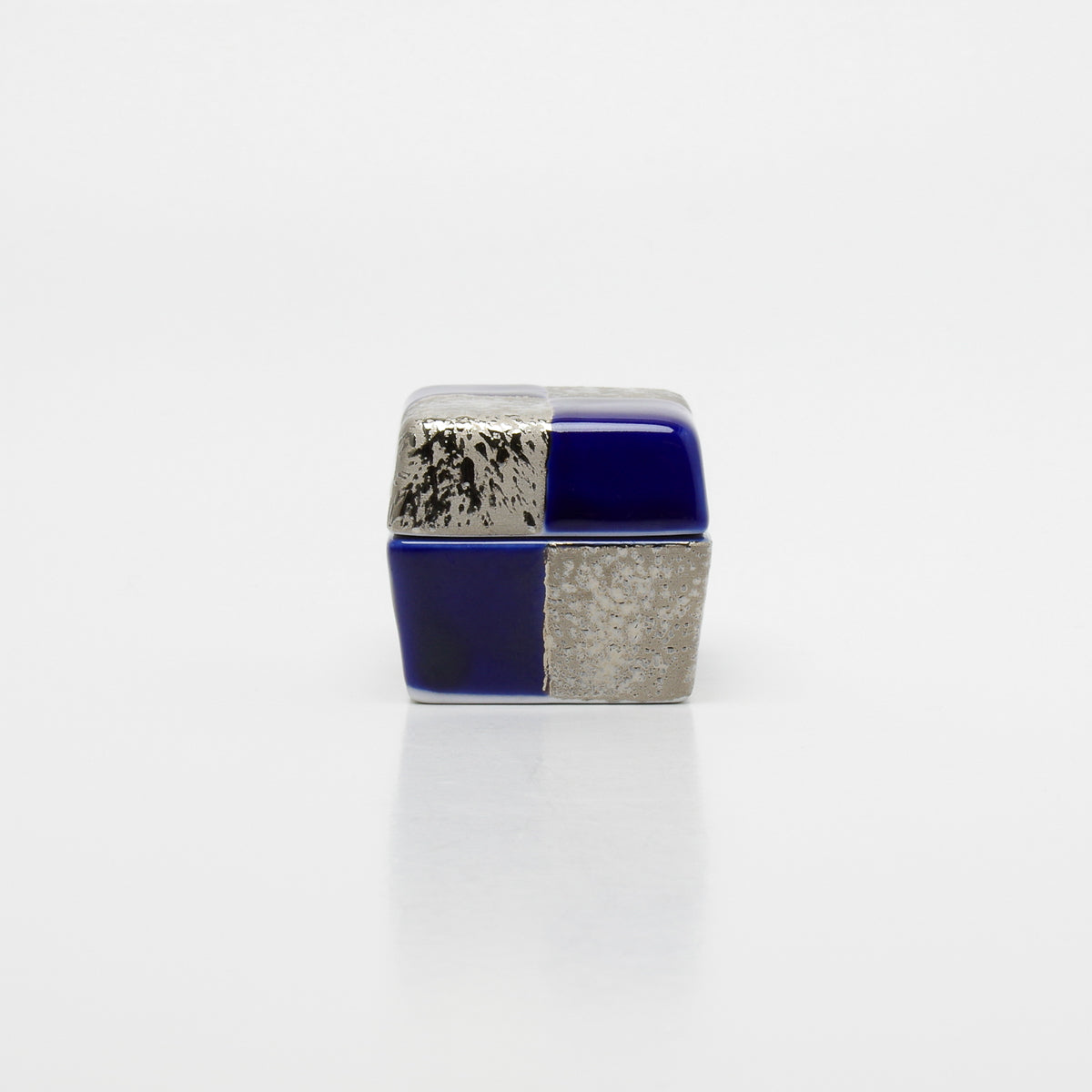 有田焼 市松紋 箱型珍味 4.5cm 聖陶苑の通販｜Studio1156