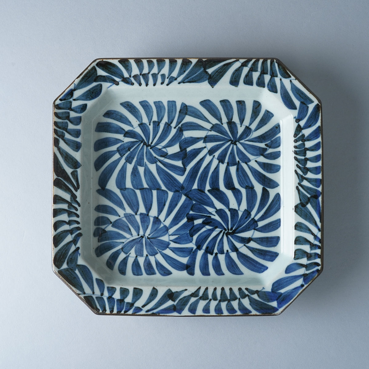 波佐見焼 古染付 八角七五寸 隅切長角皿 22.5cm 西海陶器 - Studio1156