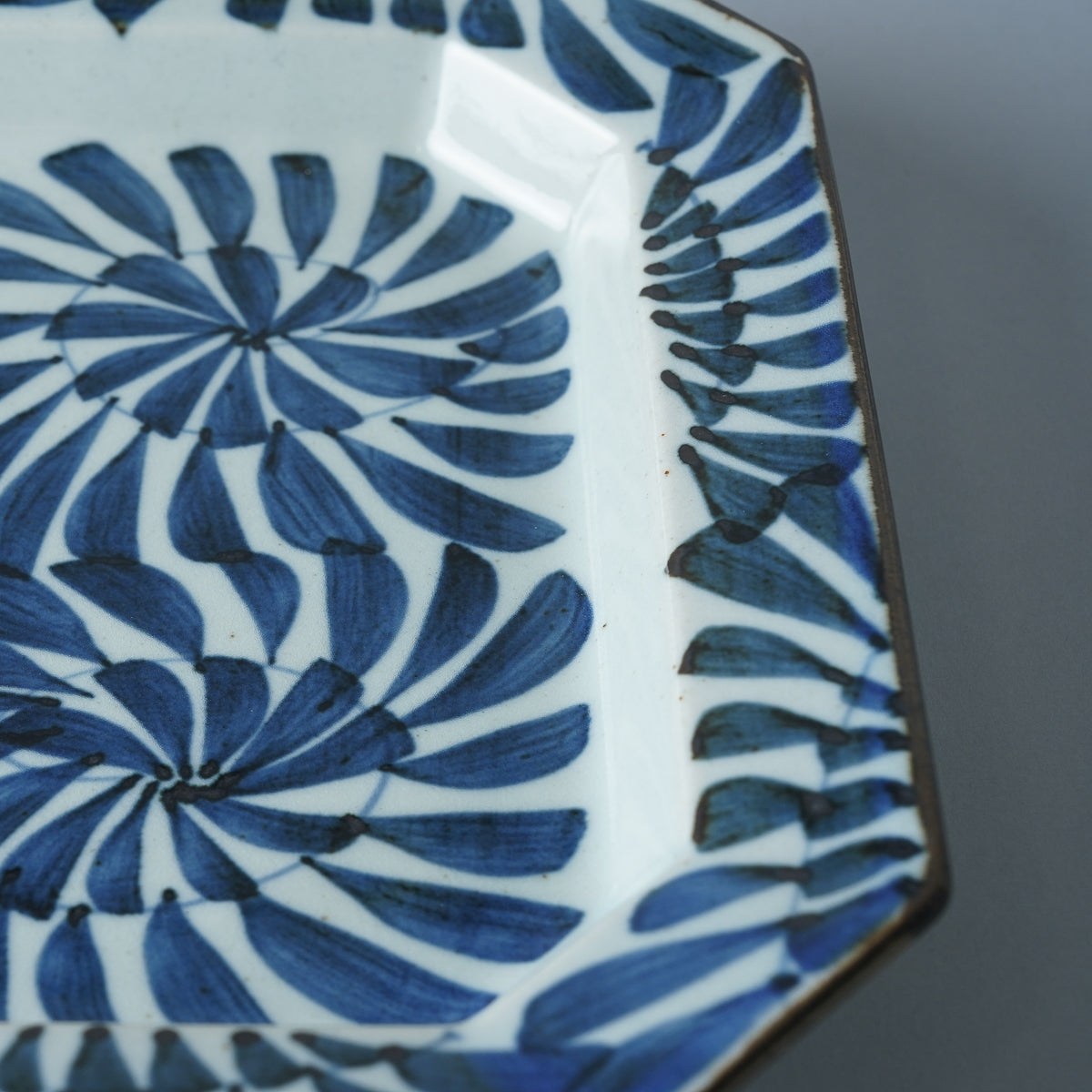 波佐見焼 古染付 八角七五寸 隅切長角皿 22.5cm Saikai Studio1156