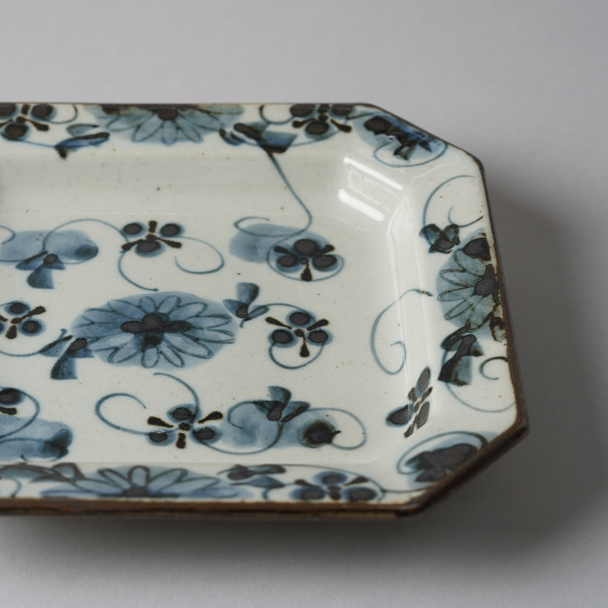 波佐見焼 古染付 八角五寸皿 15.5cm [3 Patterns] Saikai Studio1156