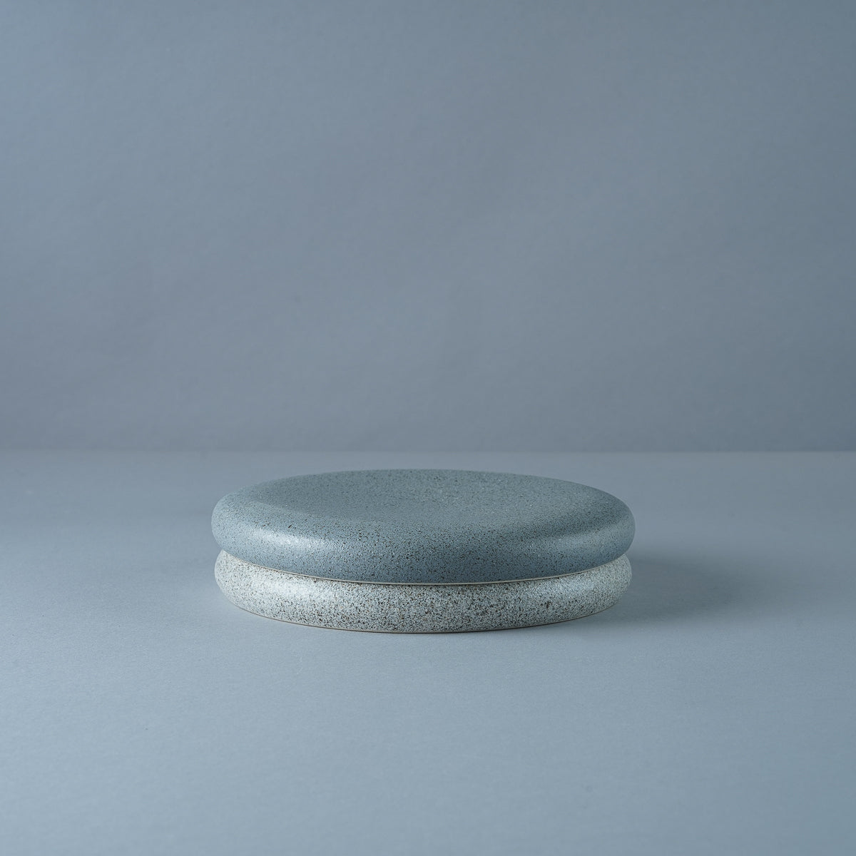 美濃焼 ソフィー ラウンディッシュプレート 15cm Sakuzan Studio1156