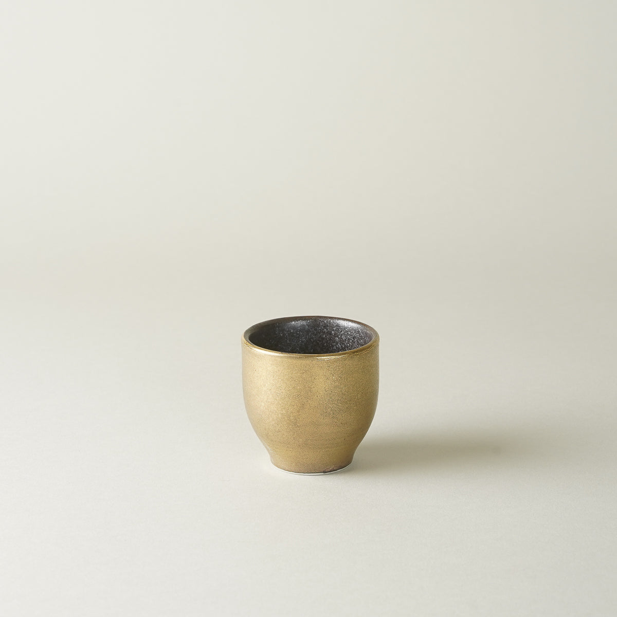 有田焼 黒柚子 ぐい呑み 50ml [金/銀] 金 Touetsu Studio1156