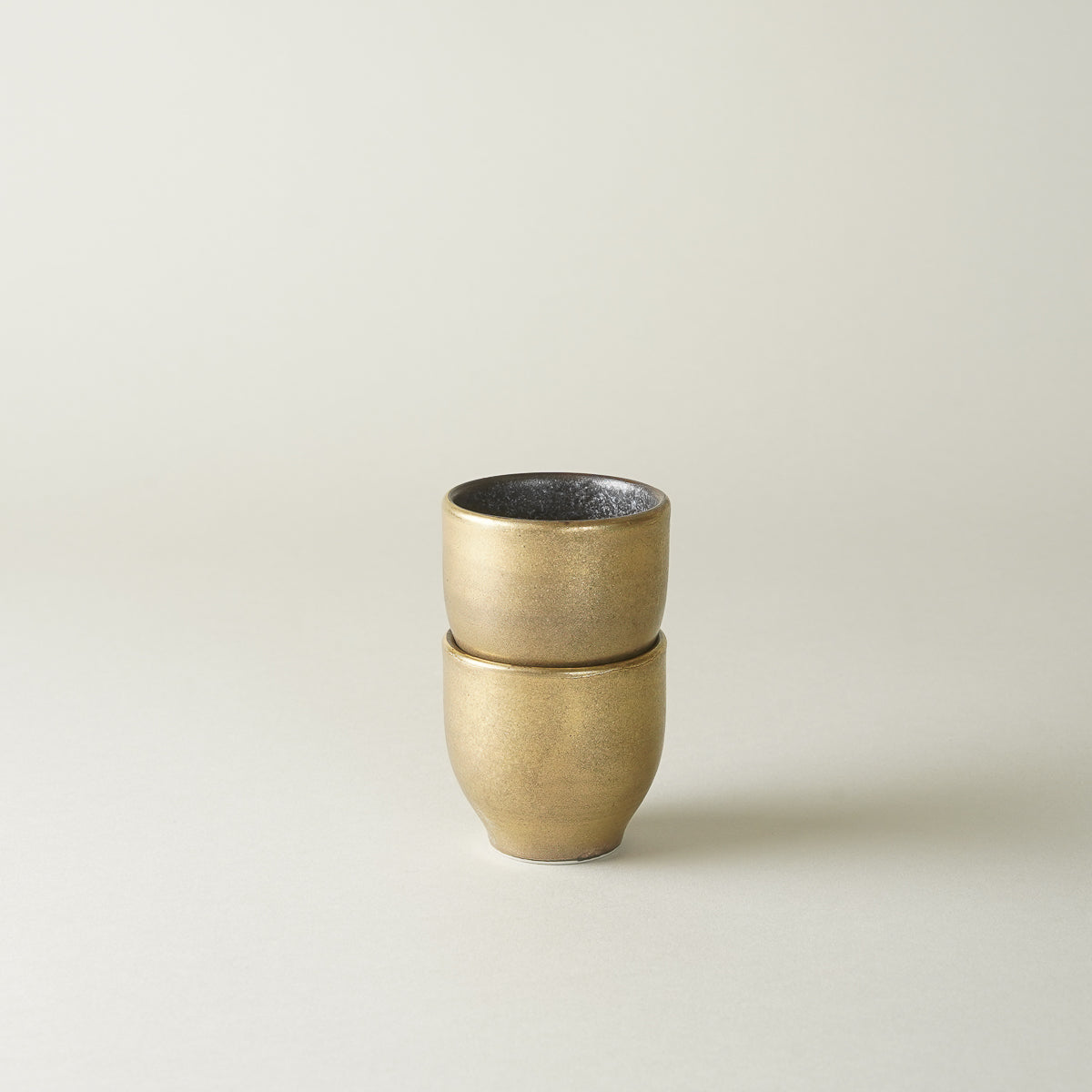 有田焼 黒柚子 ぐい呑み 50ml [金/銀] Touetsu Studio1156