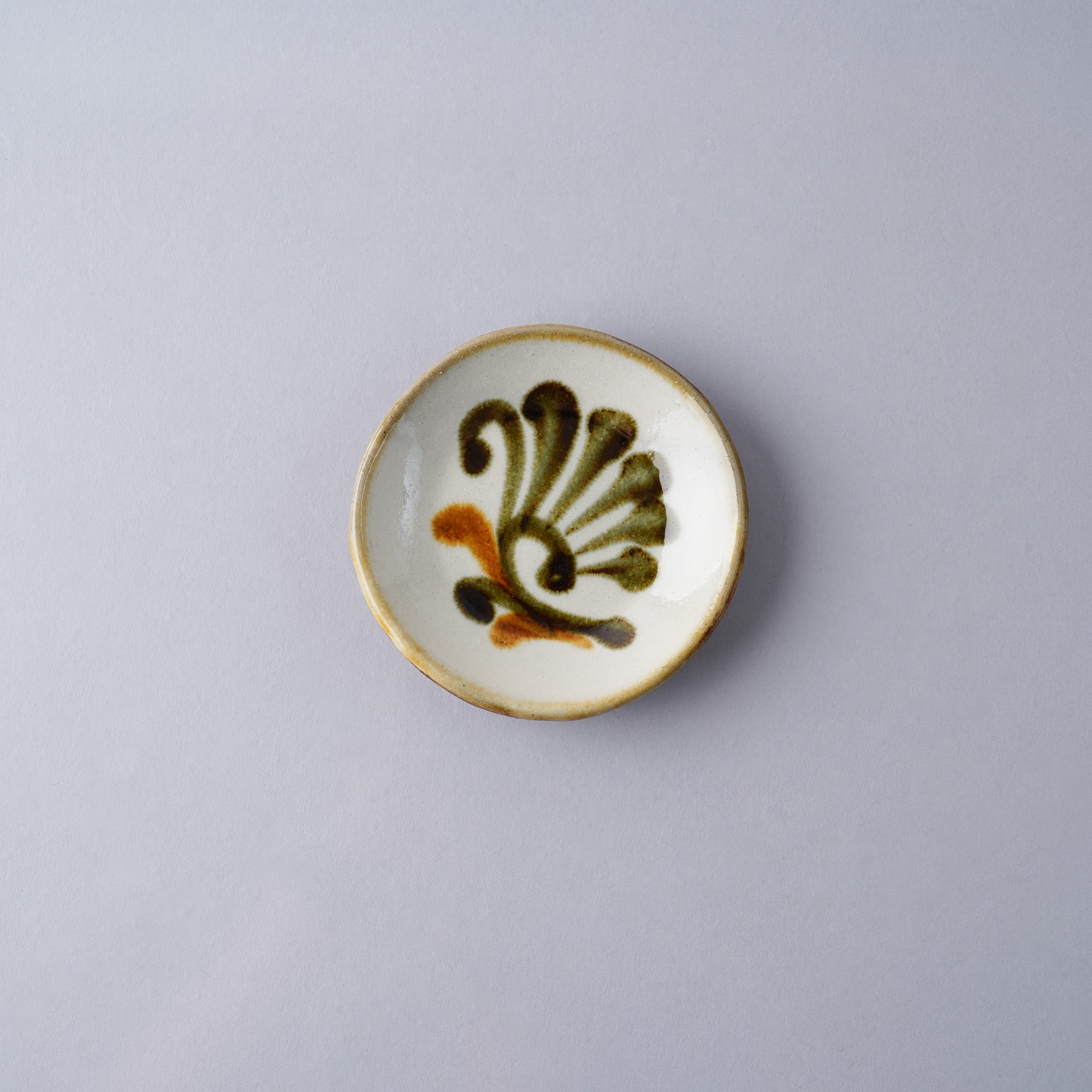 壺屋焼 やちむん 唐草 三寸皿 9.5cm 黒呉須唐草 Toushin Studio1156