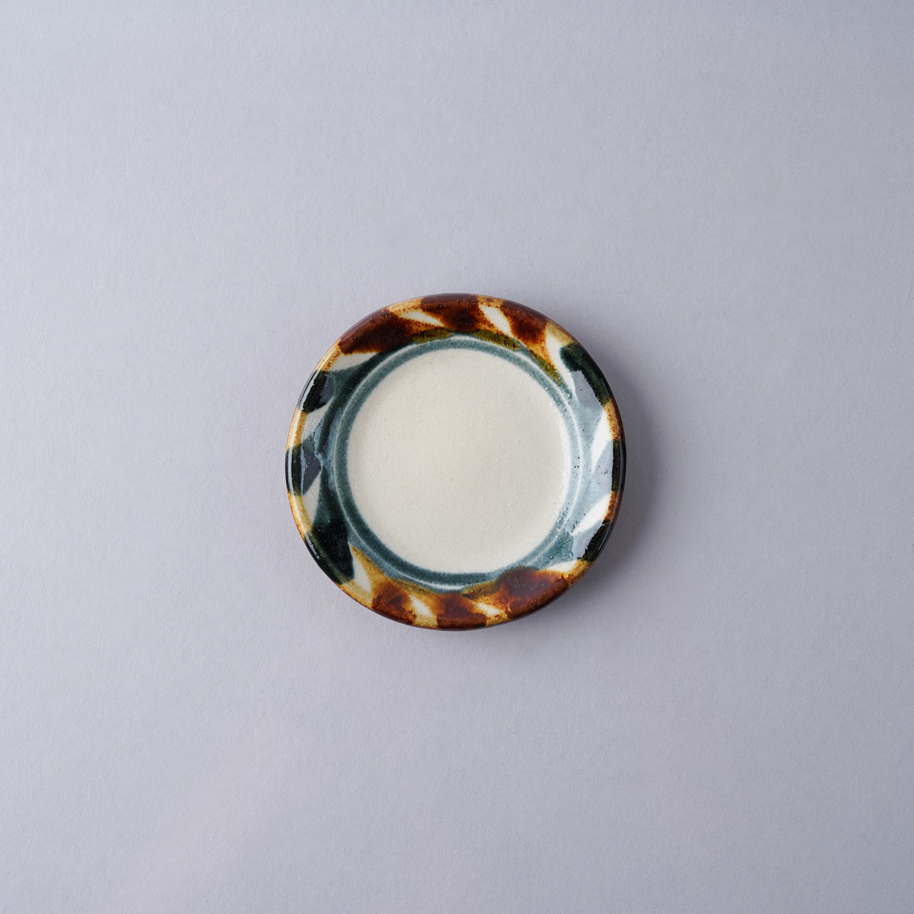 壺屋焼 やちむん 唐草 三寸皿 9.5cm デイゴ唐草 Toushin Studio1156