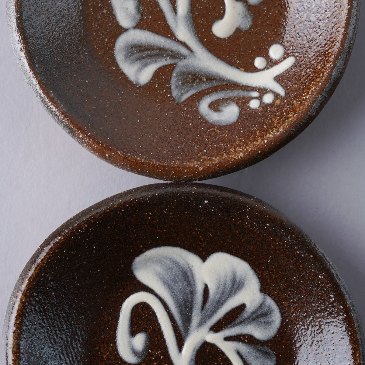 壺屋焼 やちむん 白一珍 三寸皿 9.5cm Toushin Studio1156