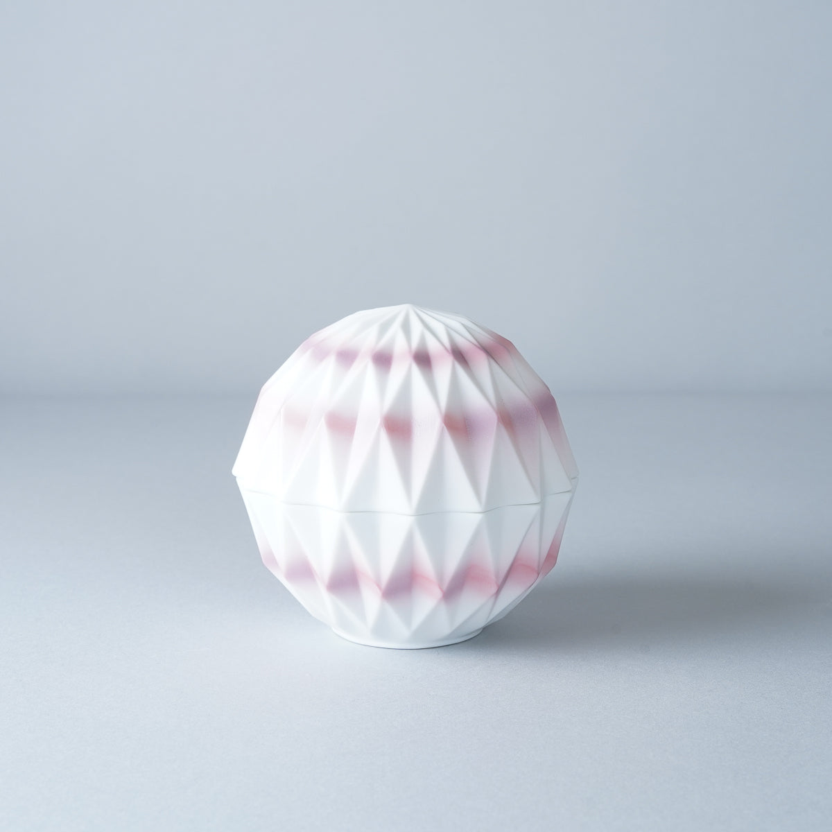 有田焼 ライラックピンク ダイヤ彫 ボウル w/ Lid 10cm Yamahei Studio1156