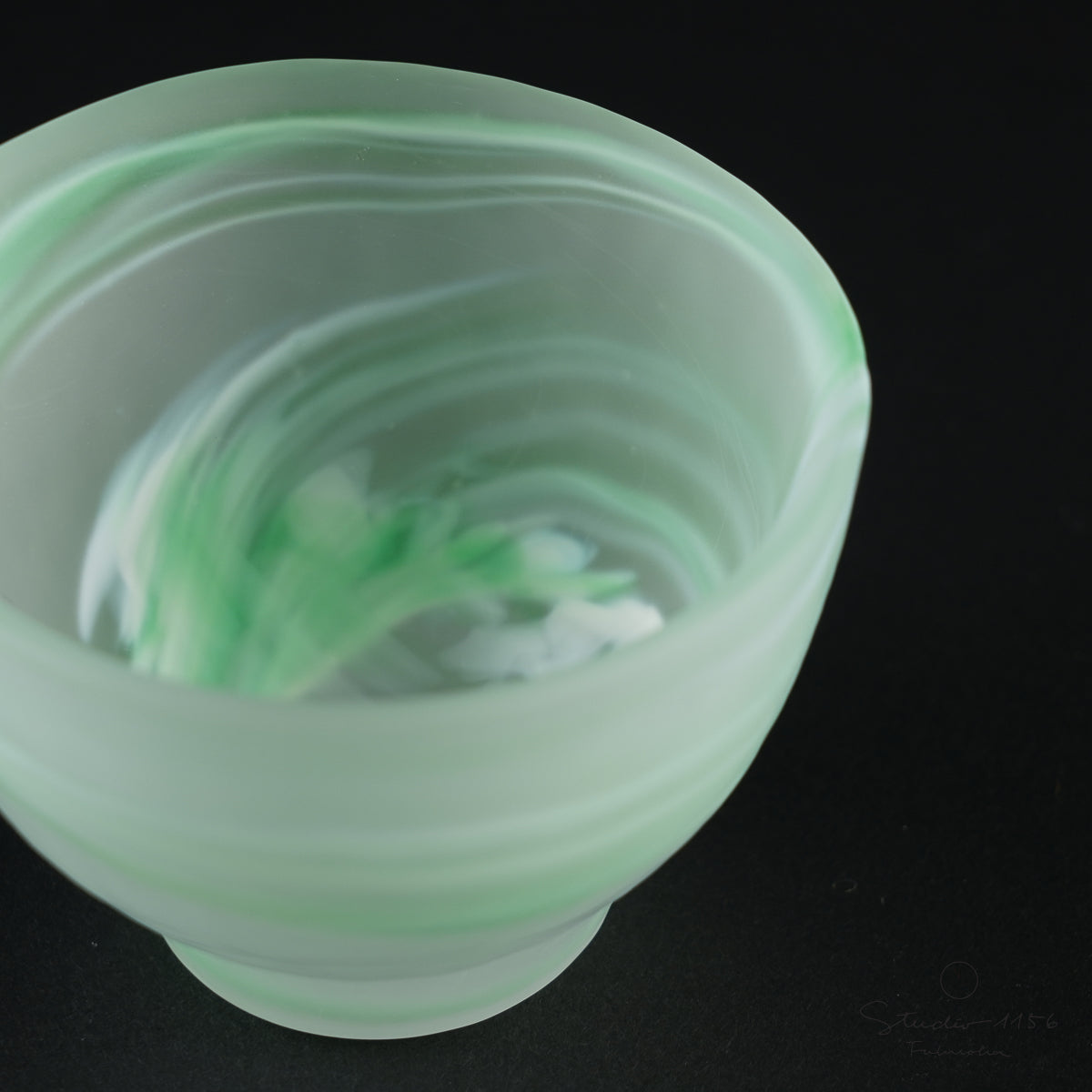 ガラス食器 霜 ぐい呑み グリーン 80ml [廃番特価品] Yoshinuma-glass Studio1156