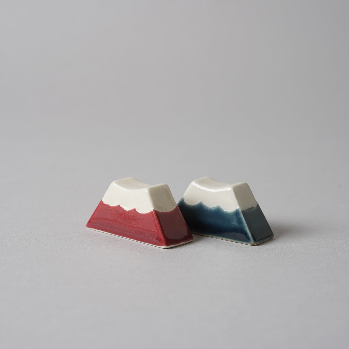 波佐見焼 富士山 箸置き 4cm [2 Colors] Zuiko Studio1156