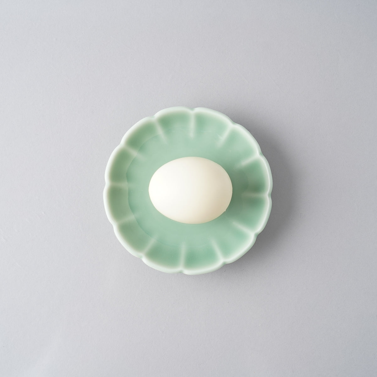 有田焼 砧青磁 花割小皿 11cm Zuiho Studio1156